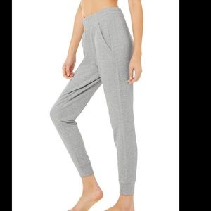 Alo Yoga unwind sweatpant
